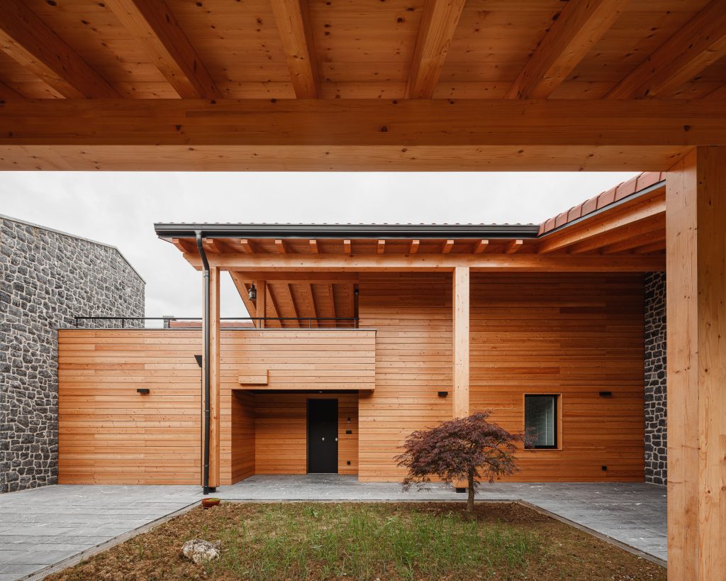 Aitor Estévez, aitorestevez, arkitektur, arkitektura, arquitectura, arquitectura vasca, aterpe, basque architecture, basque country, etxe, etxebizitza, euskadi, euskal arkitektura, fotografía de arquitectura, hondarribia, madera, país vasco, piedra, single house, stone, unifamiliar, ur estudio, vivienda, wood