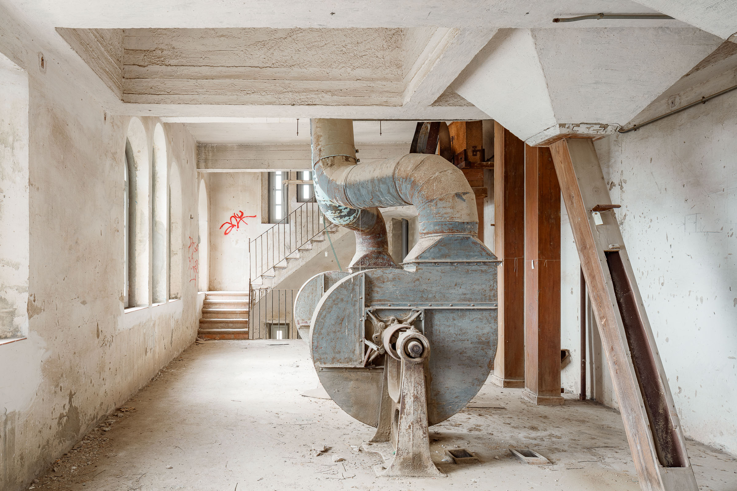 Aitor Estévez, aitorestevez, architectural photography, architecture photography, arkitektura, arquitectura, arquitectura catalana, catalan architecture, catalunya, cervera, concrete, construcción, construction, cooperativa, edificio, engineering, estructura, farinera, fotografía de arquitectura, hormigón, industrial, ingeniería, lleida, madera, maillart, martinell, structure