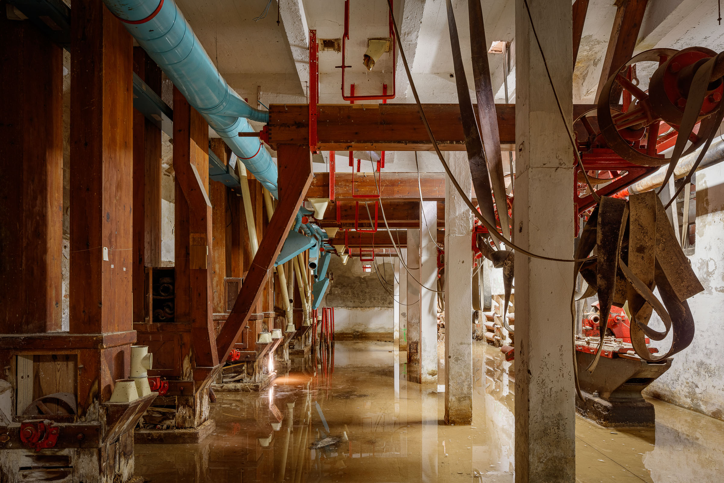 Aitor Estévez, aitorestevez, architectural photography, architecture photography, arkitektura, arquitectura, arquitectura catalana, catalan architecture, catalunya, cervera, concrete, construcción, construction, cooperativa, edificio, engineering, estructura, farinera, fotografía de arquitectura, hormigón, industrial, ingeniería, lleida, madera, maillart, martinell, structure
